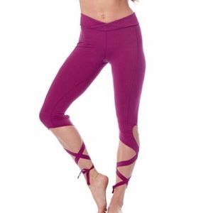 Free People Turn Out Fuchsia Leggings